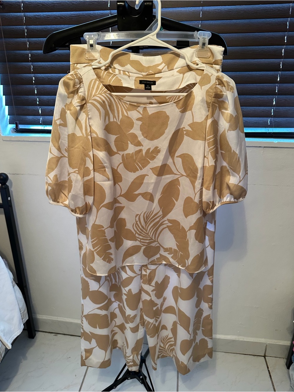 Ann Taylor Beige and White Botanical Print Pantsuit